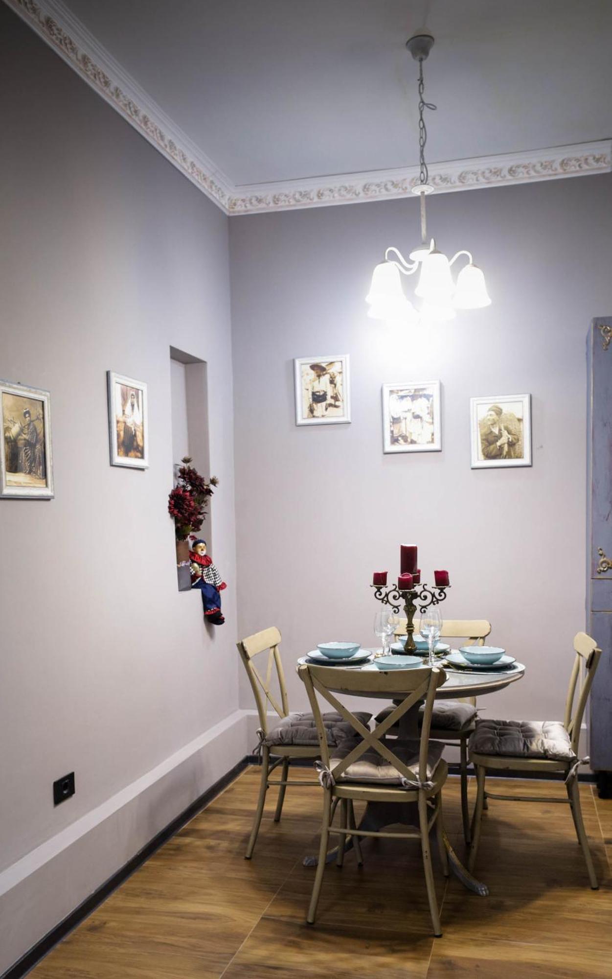 Grey Symphony Apartment